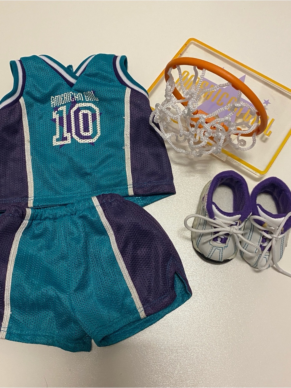 American Girl Vintage Basketball Uniform and accessories I Pleasant Company READ - Picture 5 of 5